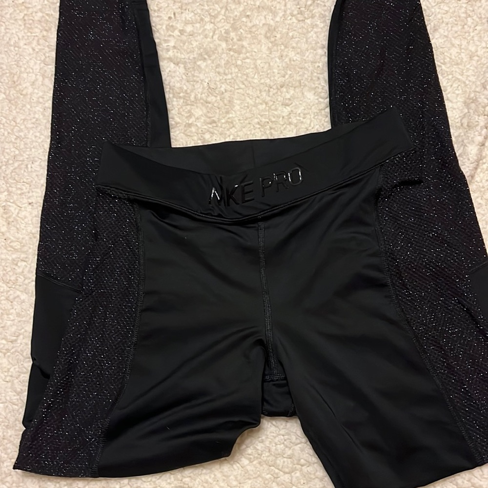 Nike Pro leggings size medium